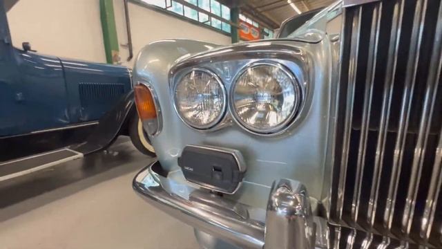 Rolls Royce Silver Shadow смотреть онлайн