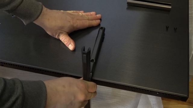 Samsung Q9F 65" QLED TV Unboxing and Assembly Video смотреть онлайн