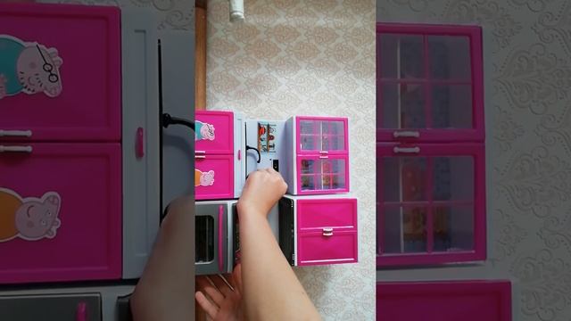 Рум тур по кухне готовим еду для барби 😍 смотреть онлайн