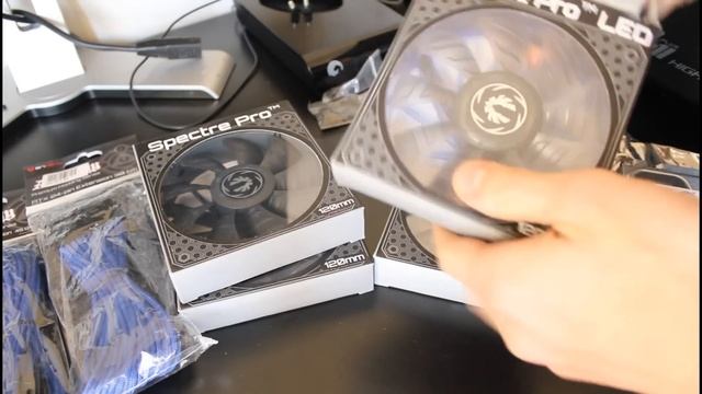 Mass Christmas Unboxing смотреть онлайн