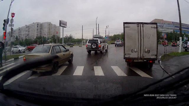 TrendVision TV-100. Пасмурный, дождливый день. смотреть онлайн