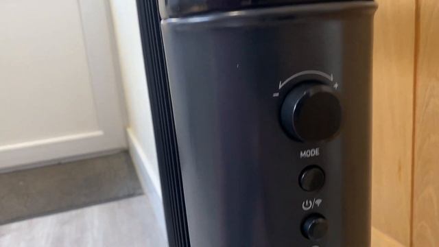 Warming this little fellow up WITH A SMART RADIATOR FROM SCREWFIX! смотреть онлайн