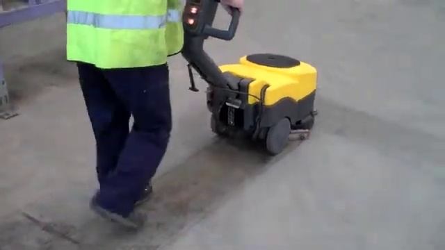 Compact Scrubber Drier Hand Operated Machine by Morclean смотреть онлайн