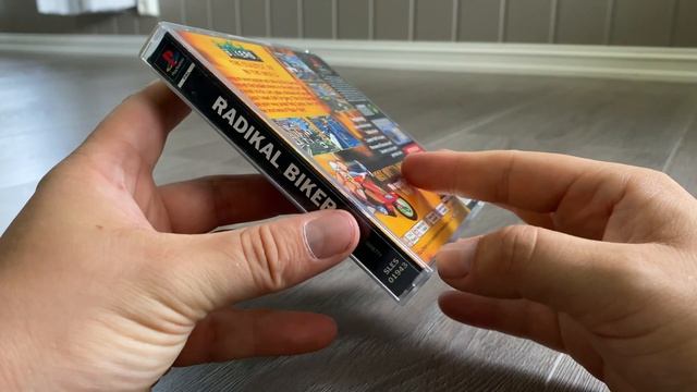 Radikal Bikers Unboxing ASMR - PlayStation 1 смотреть онлайн