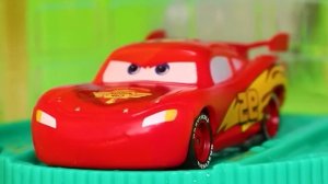 Машинки и Молния Маквин новое приключение