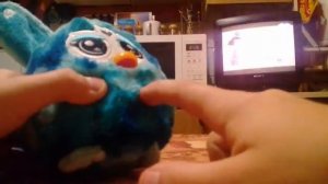 Фёрби творит жесть