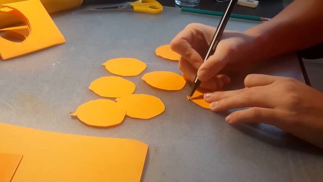 Подготовка к Halloween Party / Подвеска в виде Pumpkins смотреть онлайн