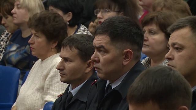 Сюжет от 03.11.17 На Гоголя будет свет - Стерлитамакское телевидение смотреть онлайн