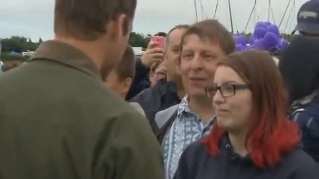 Prince William meets teenager he rescued last year смотреть онлайн