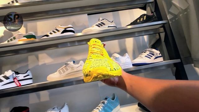 Adidas NMD R1 V2 (Beam Yellow/Beam Yellow/Black) смотреть онлайн