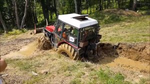 Гонки на тракторах по грязи – экстремальные соревнования на выносливость!