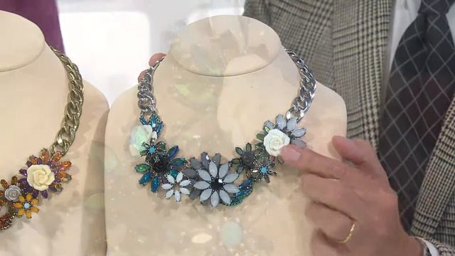 Joan Rivers Jeweled Blossoms 15" Necklace w/ 3" Extender with Rachel Boesing смотреть онлайн