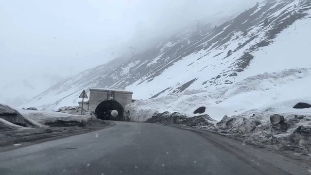 ЖАР ЁКАСИДАГИ ПЕРЕВАЛ ТОЖИКИСТОН(ОХУНОВ ТВ) смотреть онлайн