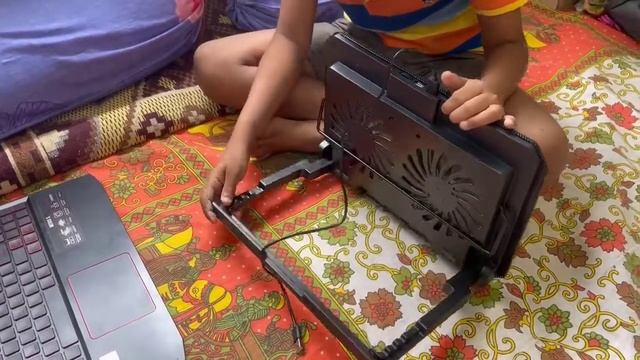 Dyzo MC Radiator Laptop Cooling Pad Unboxing/Review смотреть онлайн