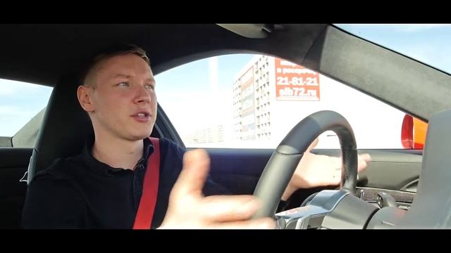 Обзор модели Porsche 911 Carrera 4S