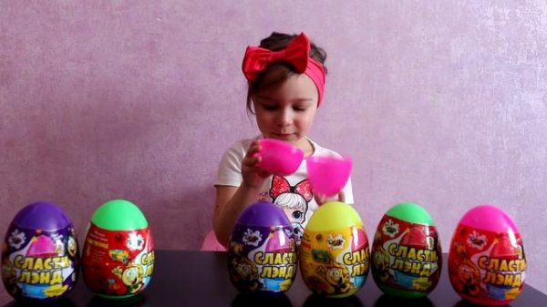 Поиск сюрпризов. Распаковка игрушек . Алиса Like TV . 拆包 儿童视频