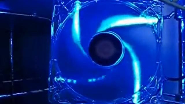 Thermaltake WavX Fan 12 AF0006 смотреть онлайн