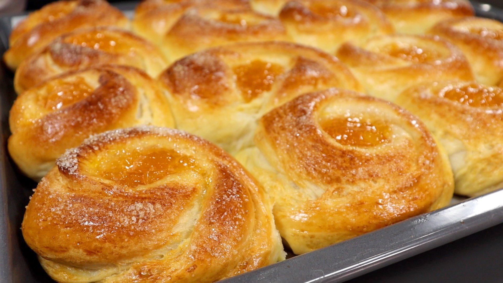 Пуховые БУЛОЧКИ С ДЖЕМОМ Что добавляю в тесто, чтобы они были НЕЖНЫМИ и МЯГКИМИ?