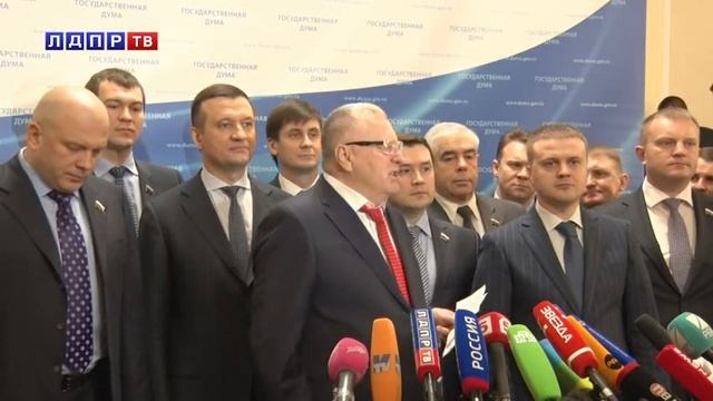 Жириновский: О Дальнем Востоке и минимальной зарплате смотреть онлайн