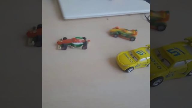 Молния Макуин тачки смотреть онлайн