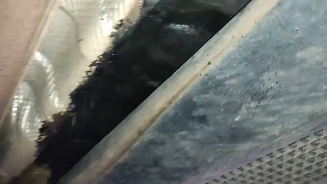 Самостоятельная обработка днища Lada Xray Cross (Dinitrol)