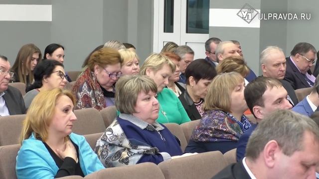 Медленная «скорая», школьный карантин. О чём говорили на аппаратном совещании смотреть онлайн