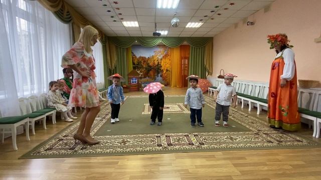 Танец грибочков #ясли смотреть онлайн