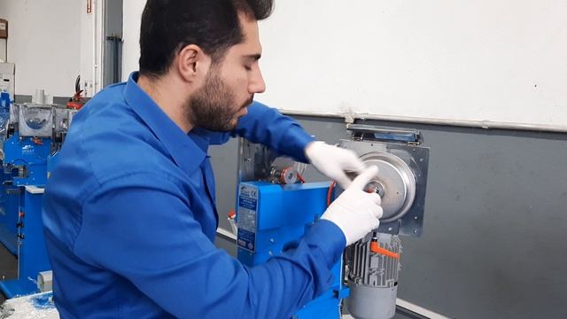 4 Changing The Prong With Spare Parts