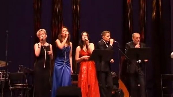 When marimba rhythms start to play, Ансамбль Шаромова, Сергей Мартынюк и Евгений Фомин