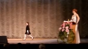 Дефиле школьная форма.