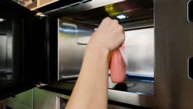 Куриные ножки с бейби картофелем в Силиконовом контейнере Ultimate смотреть онлайн