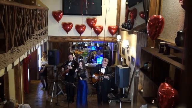 Вокальное трио ЛЕГАТО. Романс "Луны волшебной полосы" (live). смотреть онлайн