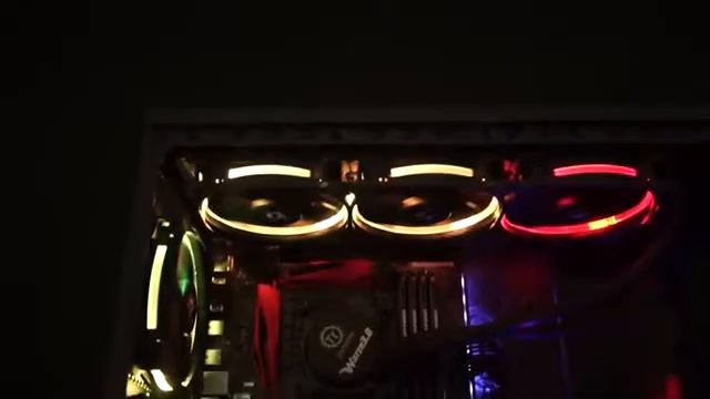 Thermaltake Riing 12 RGB LED 120mm Adjustable Color Case Radiator Fan смотреть онлайн