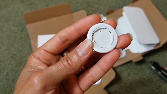 How To Change Apple AirTag CR2032 3V Coin Watch Battery! смотреть онлайн