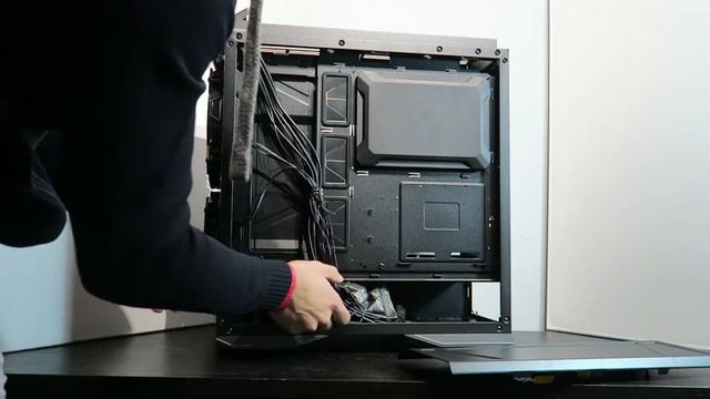 Cooler Master MasterCase H500P - unboxing and review смотреть онлайн
