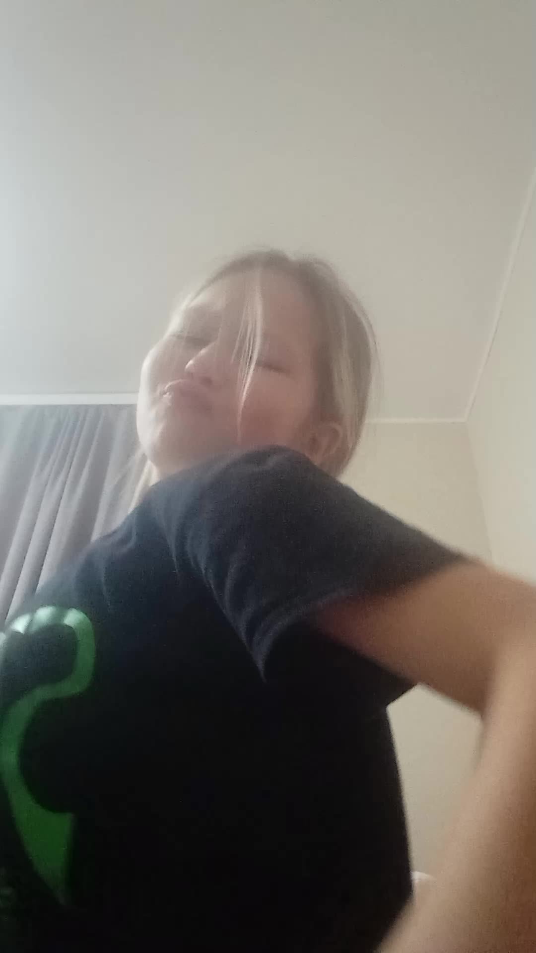 хапи смотреть онлайн