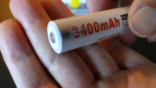 Lumintop 18650 3400 mAh batteries in 4k UHD смотреть онлайн