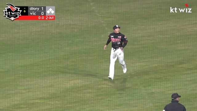 [매직모먼트] 올 시즌 첫 9이닝 야간경기 청백전 하이라이트 (04.16) смотреть онлайн