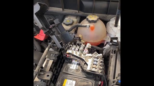 2018 Cadillac XT5 Battery Replacement смотреть онлайн