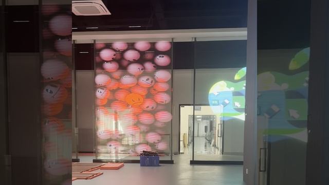 Прозрачный светодиодный LED экран (пленка экран) смотреть онлайн
