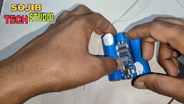 DIY 3S 12V Lithium-Ion Battery Pack 10A BMS Circuit Connection Diagram Use 18650 Old Laptop Battery смотреть онлайн