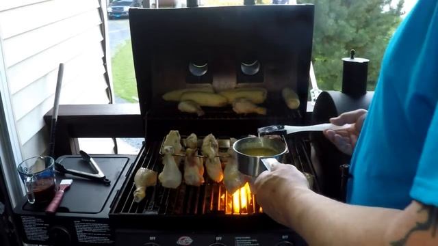 BBQ Butter Wings and Legs Grill Rack Meal смотреть онлайн