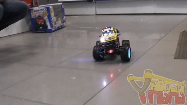 Обзор машины-перевертыш CS TOYS Acrobatic Dancing Police Car 1:14 333-547B смотреть онлайн