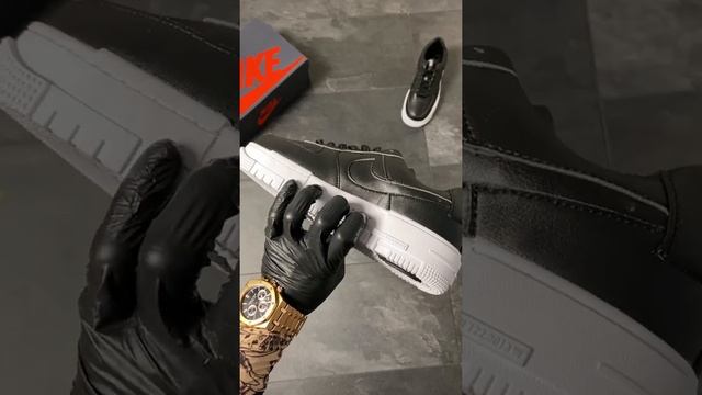 Женские кроссовки Nike Air Force 1 Pixel Black (Черный) смотреть онлайн