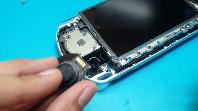 How to Replace PSP Analog / Joystick For Beginners смотреть онлайн