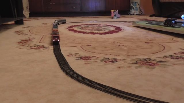 Домашний макет поезда смотреть онлайн