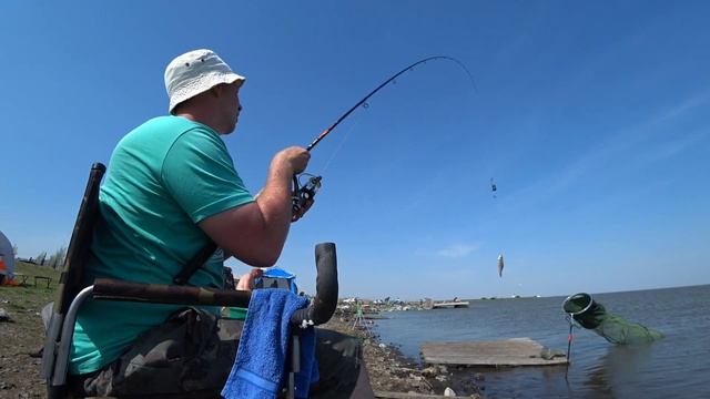 КАРАСЁВЫЙ БУМ 2021 на озере Уелги. Жара, отдых и ловля карася. смотреть онлайн