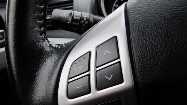 MITSUBISHI LANCER смотреть онлайн