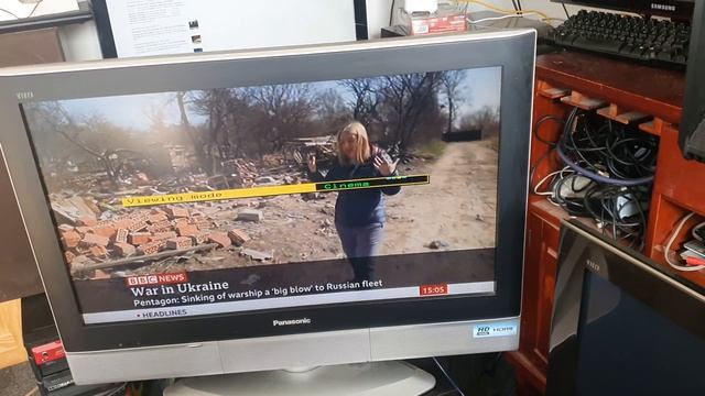 Look at an old working Panasonic Viera TX-32LXD52 32 inch 720p HD ready LCD Television with Freevie смотреть онлайн