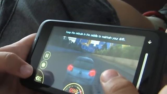 Need For Speed pe un Toshiba TG01 смотреть онлайн